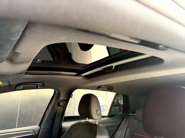 GTI Performance 感應雨刷/撥片/倒車顯影/免KEY/ACC/盲點/恆溫/感應頭燈/跑車椅/全景天窗  第13張相片