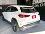 GLA250 換檔撥片/感應雨刷/免KEY/倒車顯影/盲點/ACC跟車/恆溫空調/全景天窗/電動尾門/感應頭燈/空力套件  第2張縮圖