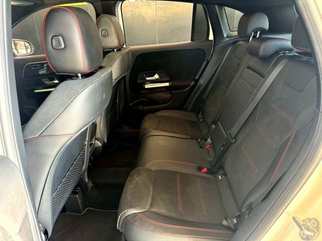 GLA250 換檔撥片/感應雨刷/免KEY/倒車顯影/盲點/ACC跟車/恆溫空調/全景天窗/電動尾門/感應頭燈/空力套件  第7張相片
