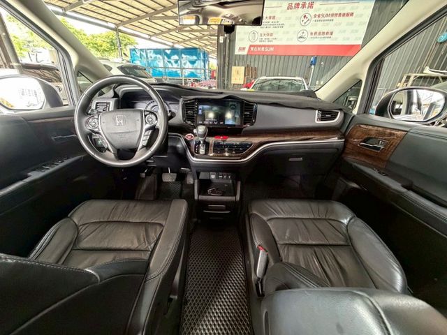 Odyssey 2.4 Apex 定速/換檔撥片/360環景/盲點偵測/恆溫空調/電動座椅/感應頭燈/天窗/電動滑門  第4張相片