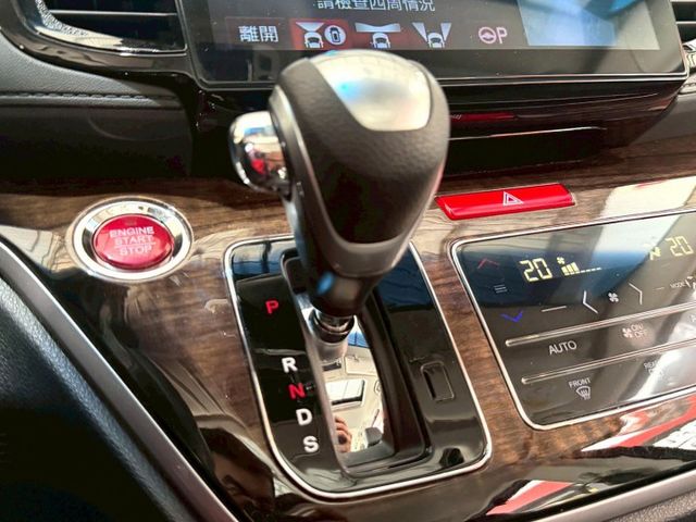 Odyssey 2.4 Apex 定速/換檔撥片/360環景/盲點偵測/恆溫空調/電動座椅/感應頭燈/天窗/電動滑門  第13張相片