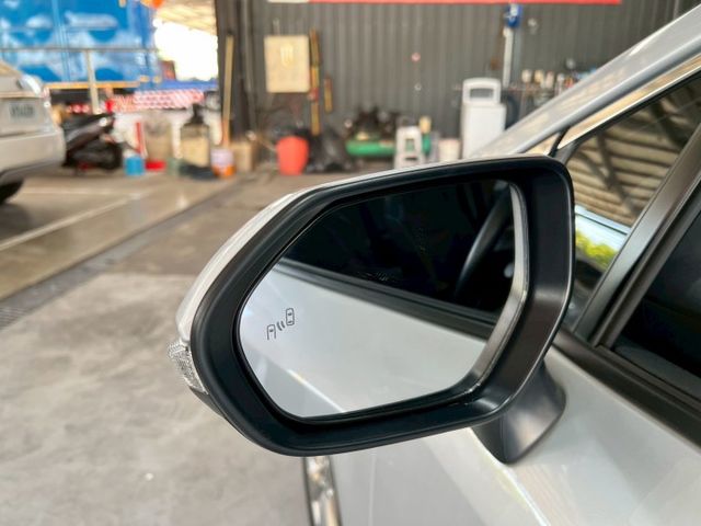 2023 Toyota Corolla Altis 1.8 Hybrid尊爵  第15張相片