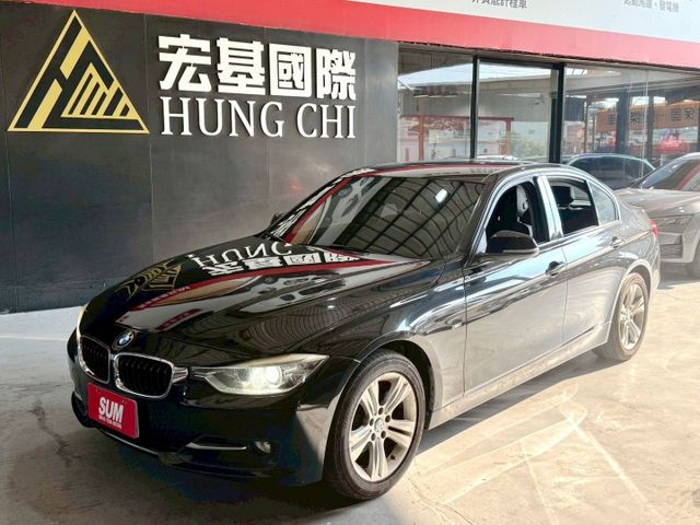 2012 BMW 3-Series Sedan 320i Sport  第1張相片
