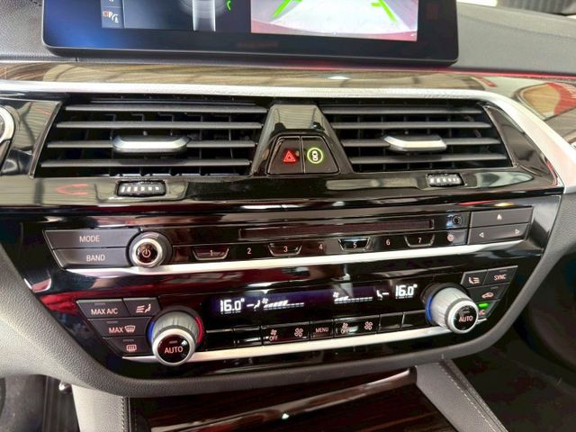 2017 BMW 5-Series Sedan 520i Luxury (G30)  第14張相片