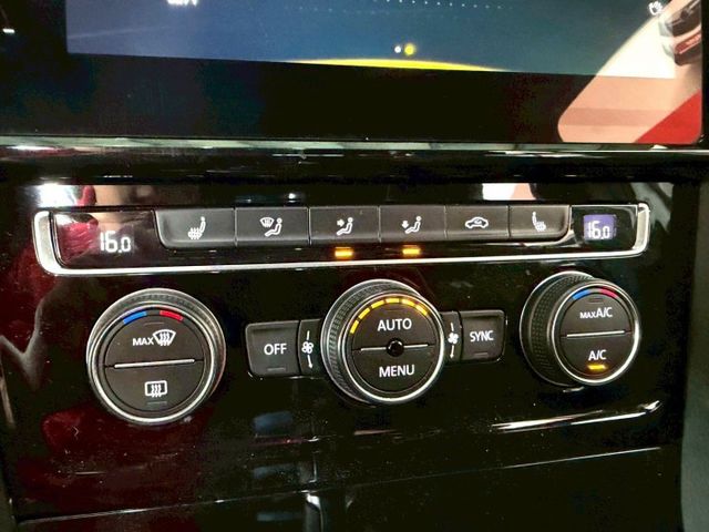 2017 Volkswagen Golf 280 TSI R-Line  第12張相片
