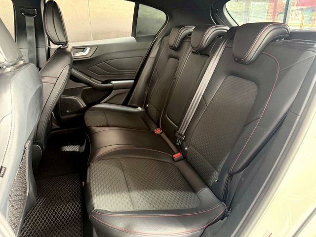 2022 Ford Focus 5D ST-Line Lommel X  第6張相片