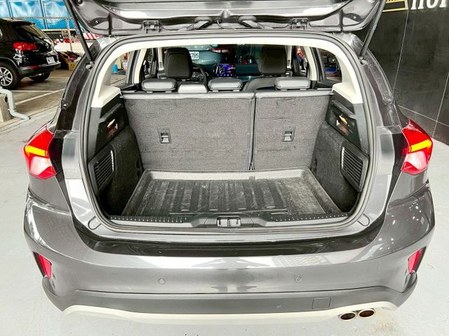2022 Ford Focus Active EcoBoost 182任性版  第3張相片