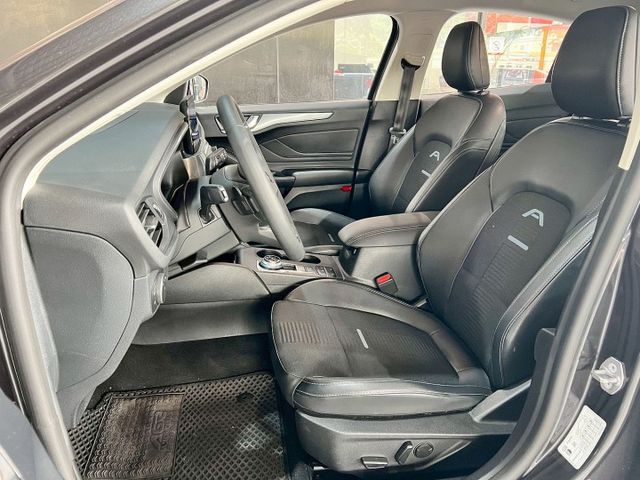 2022 Ford Focus Active EcoBoost 182任性版  第5張相片