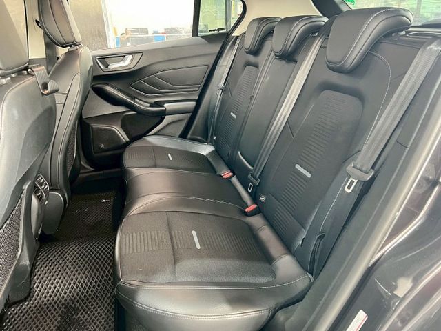 2022 Ford Focus Active EcoBoost 182任性版  第6張相片