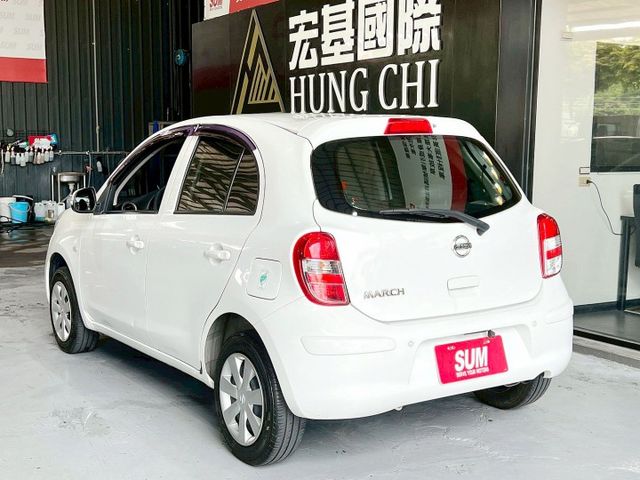 2018 Nissan March 1.5傳奇版  第2張相片