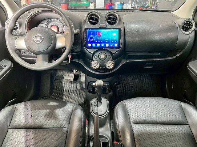 2018 Nissan March 1.5傳奇版  第3張相片