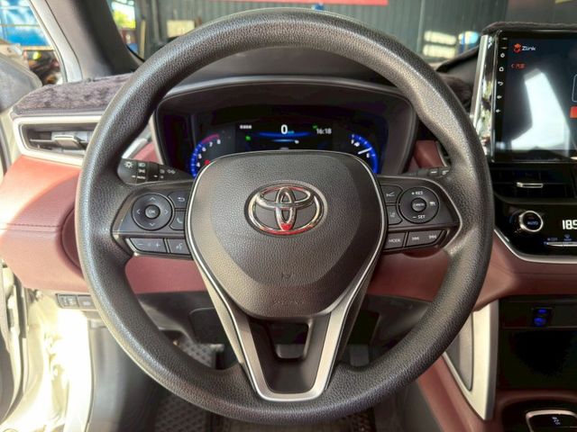 2021 Toyota Corolla Cross 1.8尊爵  第7張相片