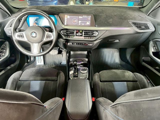 2023 BMW 1-Series 118i Edition M  第5張相片