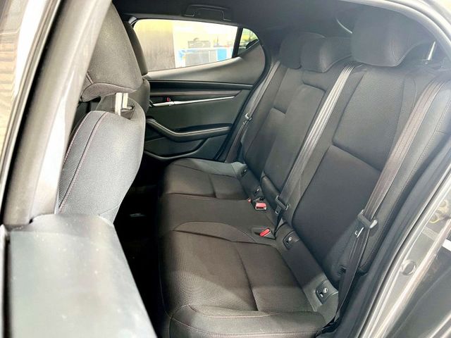 2023 Mazda 3 5D 20S Carbon Edition  第6張相片