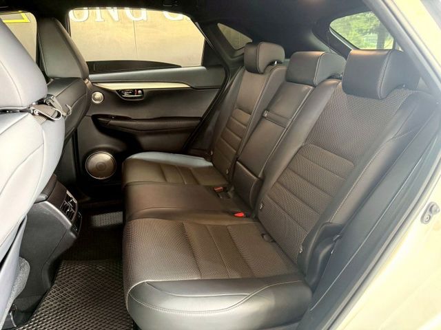 2019 Lexus NX 300 AWD F Sport  第7張相片