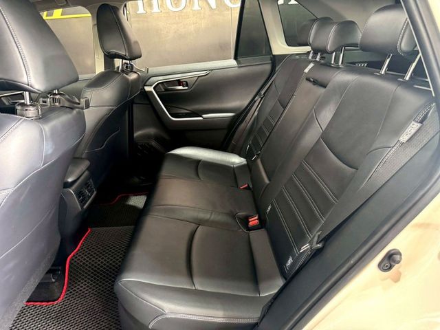 2020 Toyota RAV4 2.5 Hybrid旗艦  第7張相片