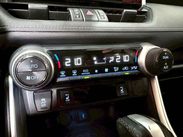 2020 Toyota RAV4 2.5 Hybrid旗艦  第12張相片
