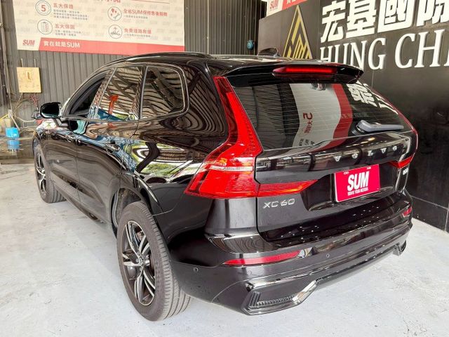 2021 Volvo XC60 B5 R-Design  第2張相片