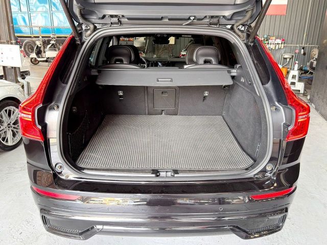 2021 Volvo XC60 B5 R-Design  第3張相片