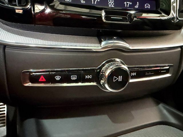2021 Volvo XC60 B5 R-Design  第12張相片