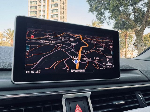 AUDI奧迪 A4  第14張相片
