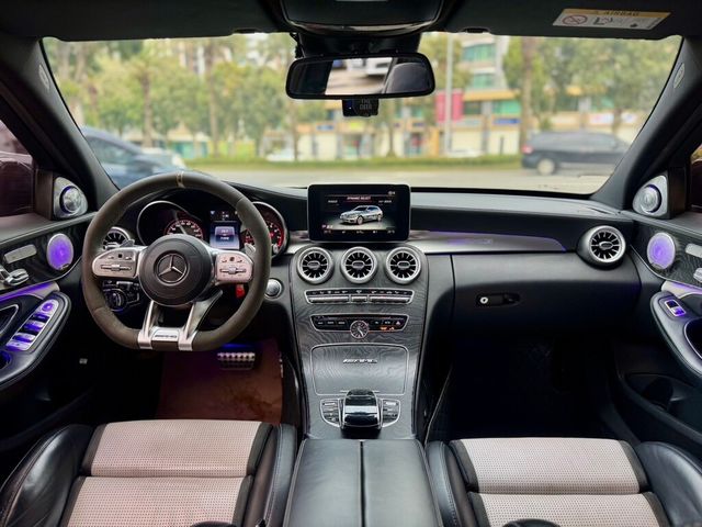 M-BENZ賓士 C63 S AMG  第7張相片