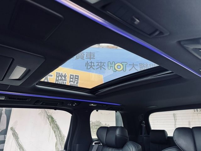 LEXUS凌志 LM300H  第17張相片