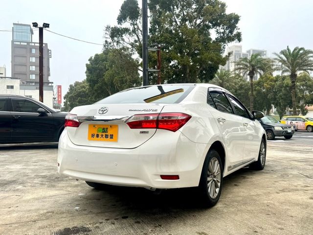 TOYOTA豐田 ALTIS  第7張相片