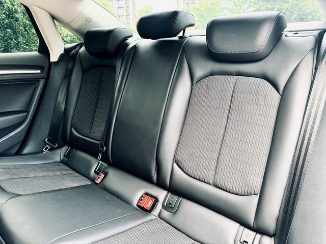AUDI奧迪 A3 SEDAN  第11張相片