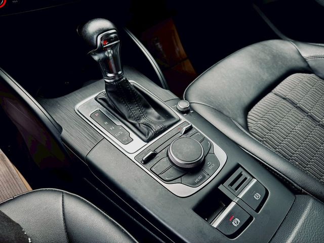 AUDI奧迪 A3 SEDAN  第13張相片