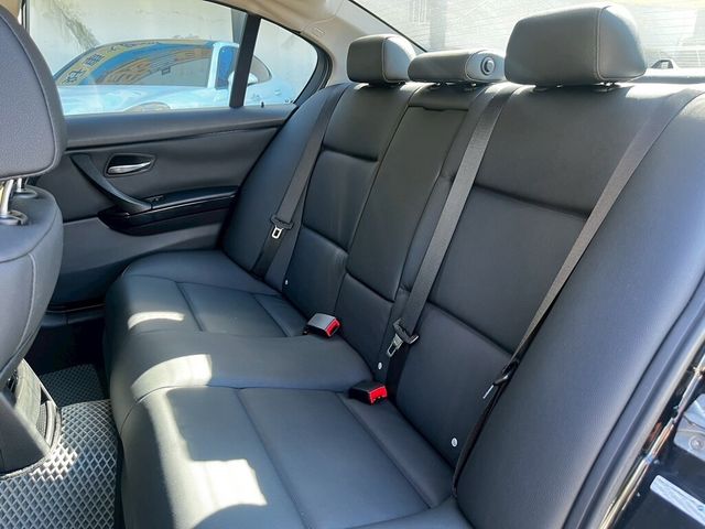 BMW寶馬 320I LCI  第9張相片