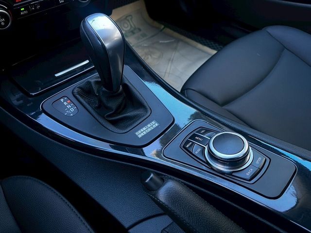 BMW寶馬 320I LCI  第12張相片