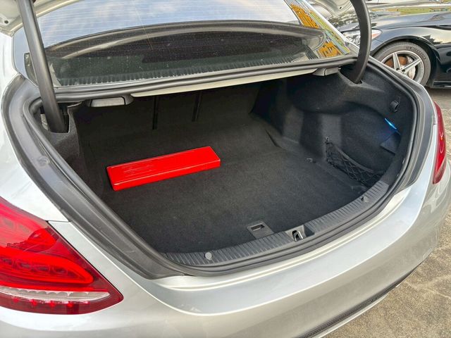 M-BENZ賓士 C300  第13張相片