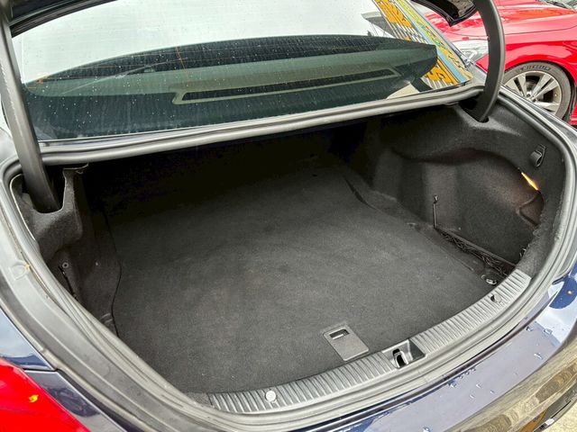 M-BENZ賓士 C200  第13張相片