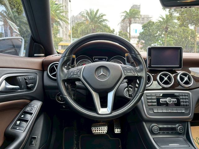 M-BENZ賓士 CLA250  第7張相片