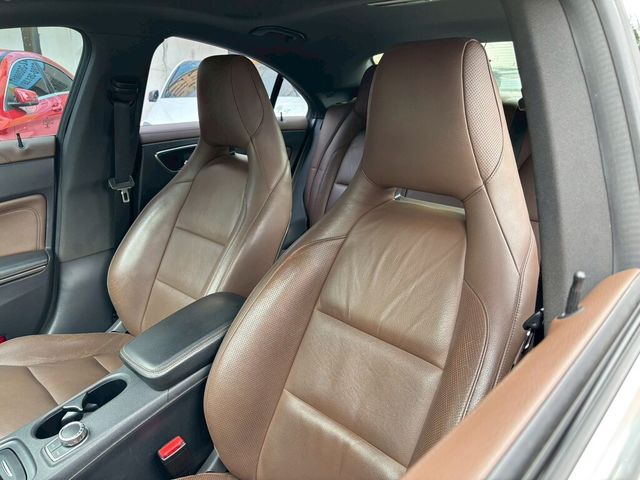 M-BENZ賓士 CLA250  第10張相片