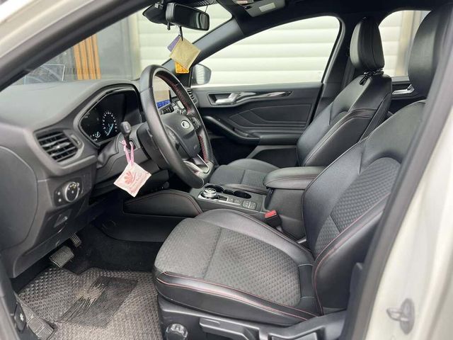 FORD福特 FOCUS  第7張相片