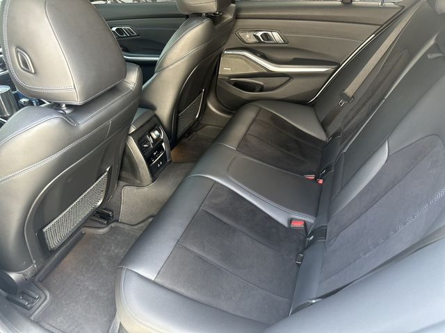 BMW寶馬 330I  第12張相片