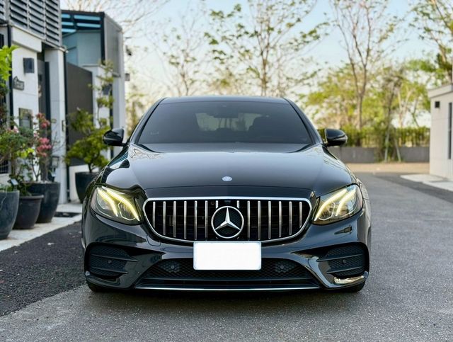 M-BENZ賓士 E300  第1張相片
