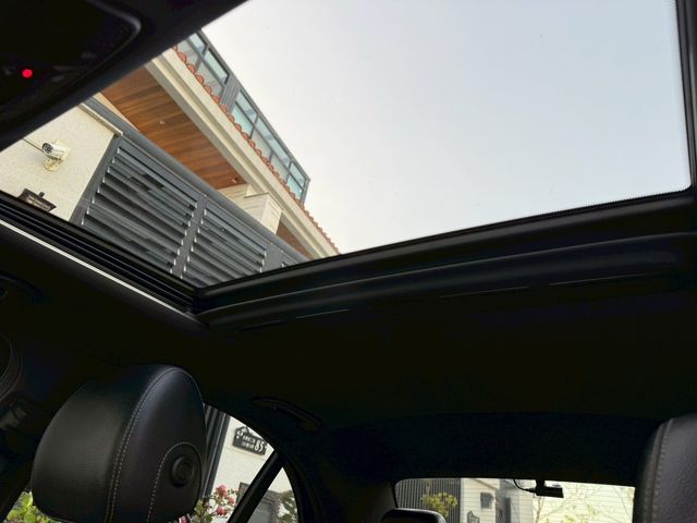 M-BENZ賓士 E300  第12張相片
