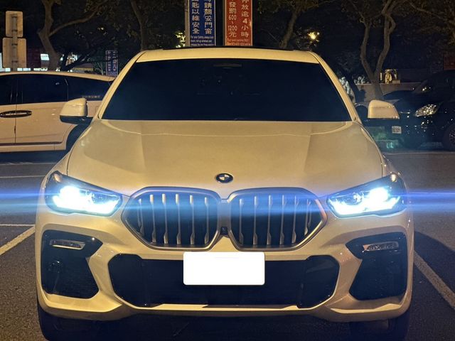 BMW寶馬 X6 XDRIVE40I  第2張相片