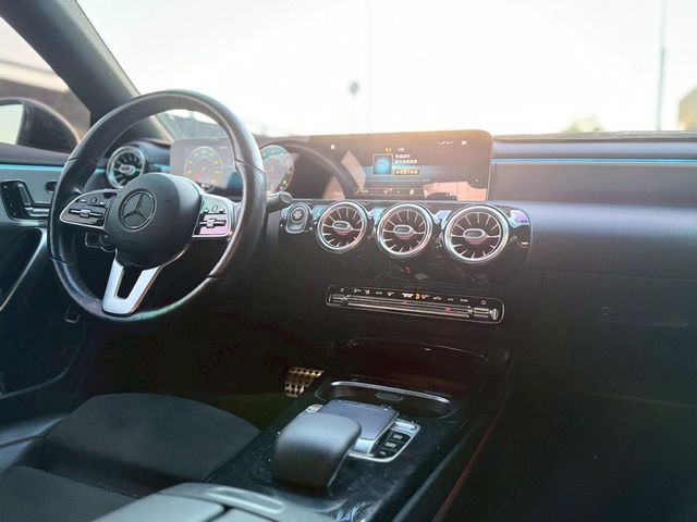 M-BENZ賓士 CLA250  第7張相片