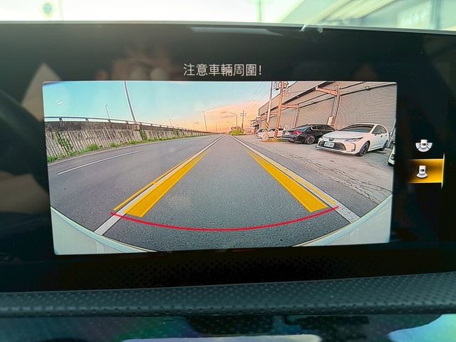 M-BENZ賓士 CLA250  第11張相片