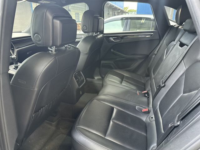 PORSCHE保時捷 MACAN  第8張相片