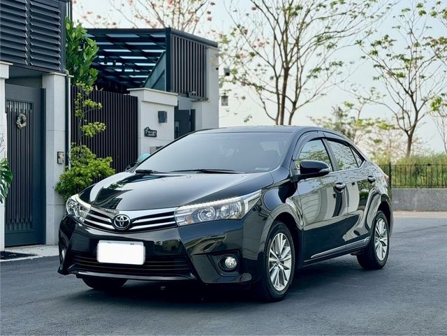 TOYOTA豐田 ALTIS  第1張相片
