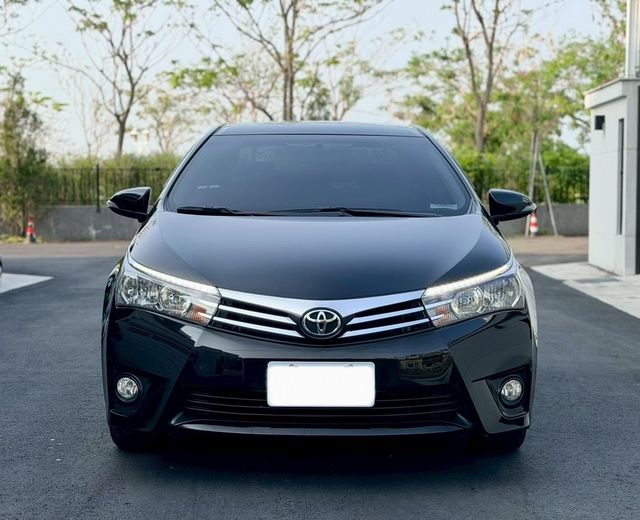 TOYOTA豐田 ALTIS  第3張相片