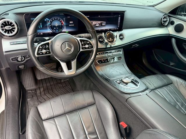 M-BENZ賓士 E200  第5張相片
