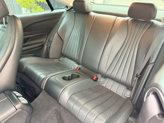 M-BENZ賓士 E200  第6張相片