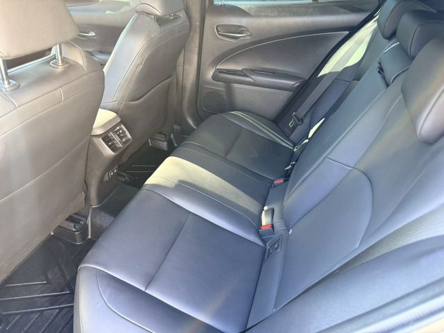 LEXUS凌志 UX200  第6張相片