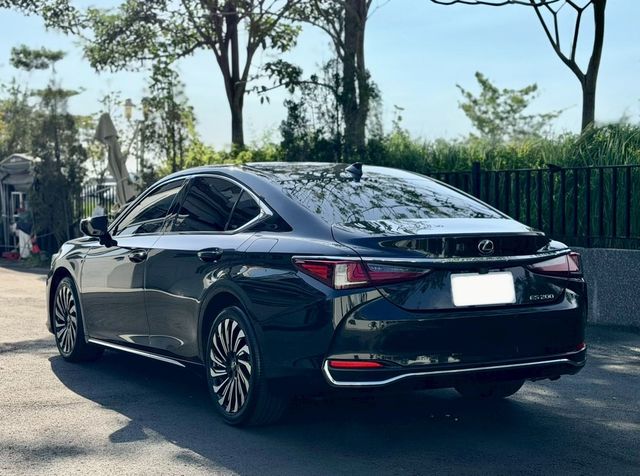 LEXUS凌志 ES200  第2張相片